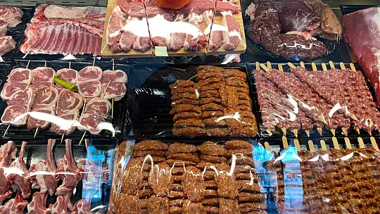 Mangalda Yüksek Sezon, Ağustos Ayı