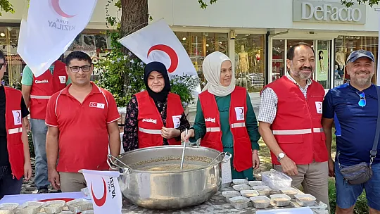 KIZILAY ŞUBESİ'NDEN AŞURE ETKİNLİĞİ