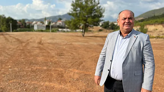 BAŞKAN DEMİR, 'TOKİ 'YAPARIM' DER YAPMAZ. ALDATIR, İNSANLARIN UMUTLARINI YIKAR'