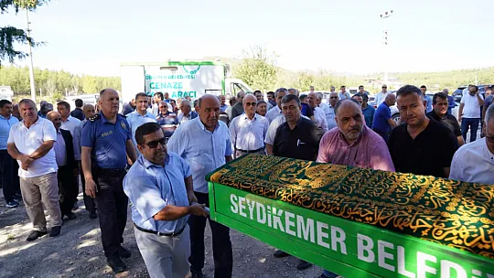 BAŞKAN OTGÖZ, CENAZE TÖRENİNE KATILDI