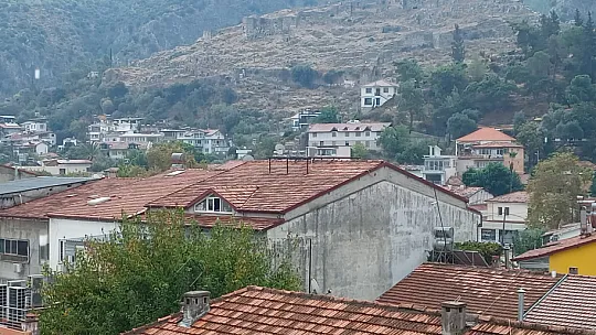 FETHİYE'DE YAĞMURLU HAVALAR BAŞLADI