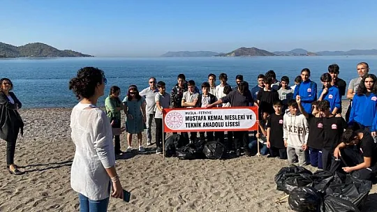 ÇALIŞ PLAJI'NDA TEMİZLİK ETKİNLİĞİ