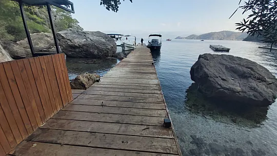 RUHSATSIZ İNŞA EDİLEN YAPI YIKILIYOR