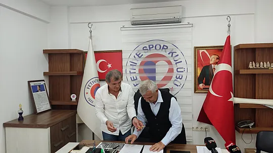 FETHİYESPOR'DA İMZALAR ATILDI