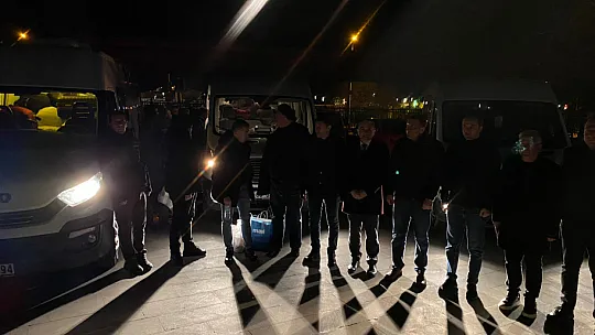 GÖREVLENDİRİLEN BAŞSAVCILAR İLE 25 KİŞİLİK EKİP DEPREM BÖLGESİNE HAREKET ETTİ