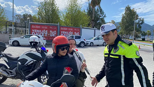 KADIN SÜRÜCÜLERE KARANFİL 