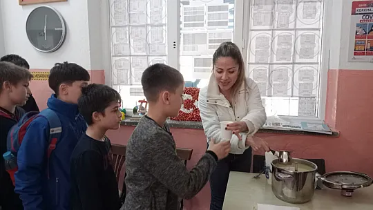BİR ÇORBA İÇEBİLSEM