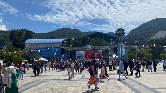 23 Nisan çocuk şenliği programları başladı