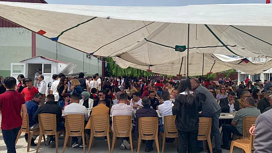 Kermese yoğun ilgi