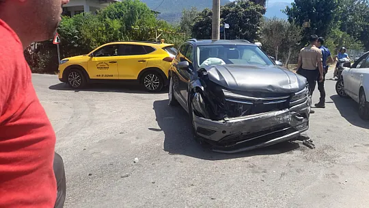 Fethiye'de Maddi Hasarlı Kaza Meydana Geldi