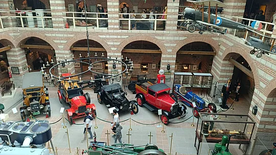 Fethiye ve Seydikemerli öğrenciler Ata'nın huzuruna çıktı
