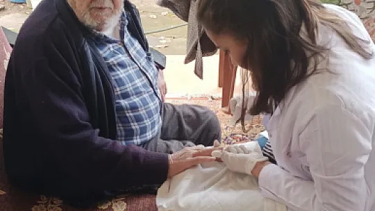 Belediyeden yaşlı ve ihtiyaç sahibi bireylere 'Evde Kuaför' hizmeti