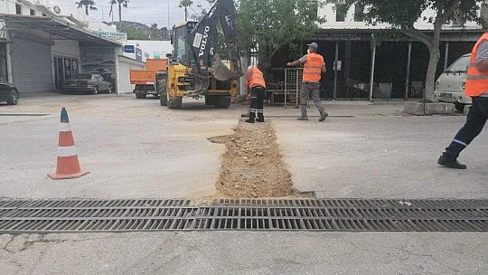 Yağmur suyu hattı çalışmaları sokak sokak devam ediyor 