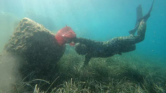 Yalıkavak'ta denizden 460 kilo atık çıkarıldı