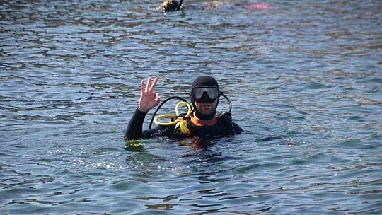 Yalıkavak'ta denizden 460 kilo atık çıkarıldı