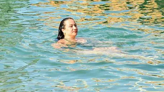 Yalnız başına tatil yaptı