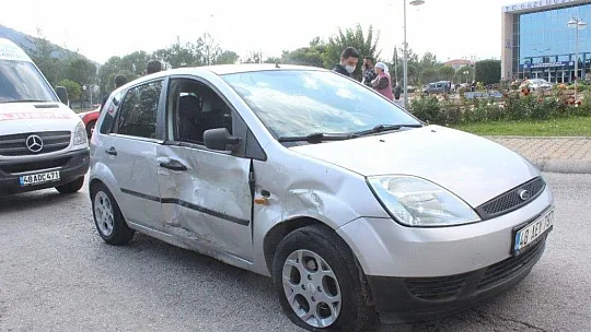 Yanan araç içinde bebeğinin de olduğunu öğrendi, sinir krizi geçirdi