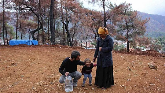Yanan sahalarda kesim işçilerinin elektriksiz yaşam mücadelesi