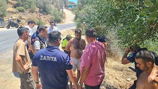 Yangın çıkarıp, kendini boğmaya çalıştı