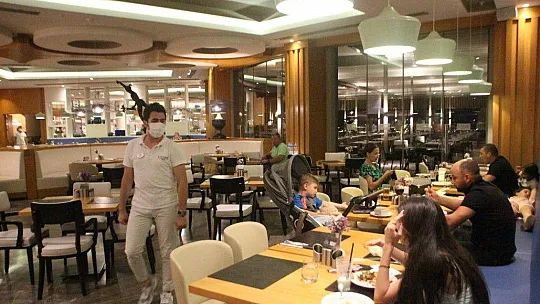 Yangında 80 hektar orman kül oldu