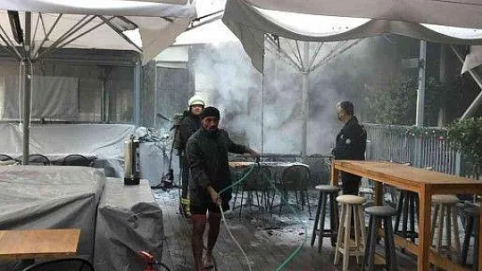 Yangın sonrası iş yeri kullanılmaz hale geldi