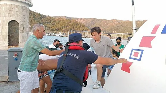 Yangından etkilenen mahallelerde tahliye işlemi sürüyor