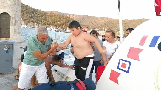 Yangından etkilenen mahallelerde tahliye işlemi sürüyor