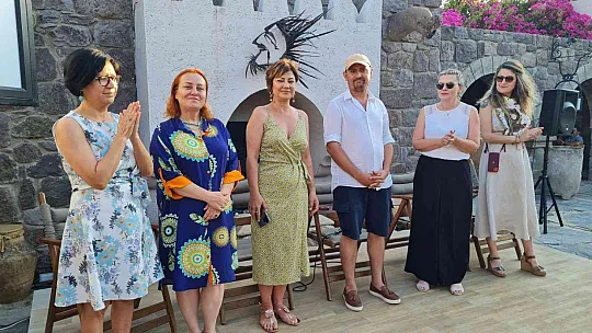 Yangınlarda çektiği fotoğraflardan sergi açtı