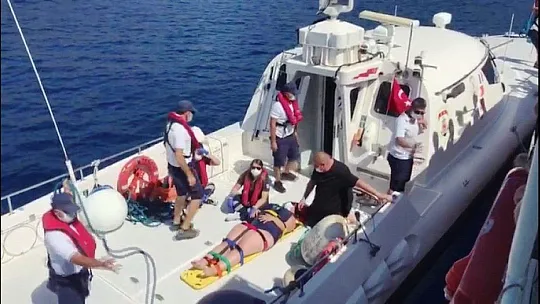 Yaralı turistin yardımına sahil güvenlik yetişti