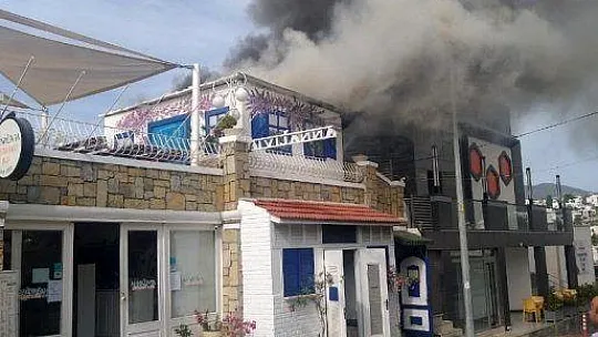 Yardım etmeye gitti, dükkanının yandığını görünce şok yaşadı