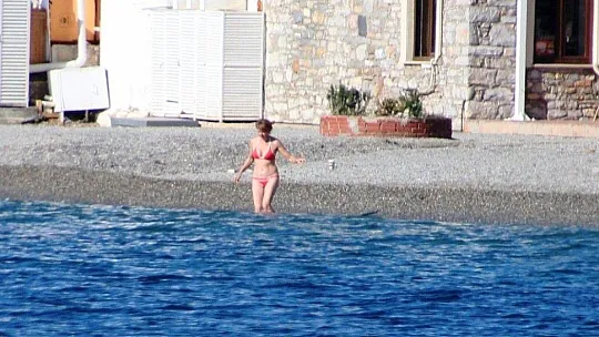 Yasak bile denize girmelerine engel olamadı