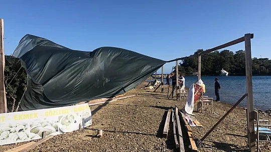 Yassıca adasındaki yapı yıkıldı