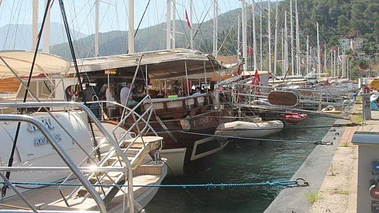 FETHİYE'DE İSKELE DOLDU