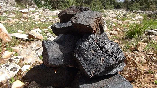 Yatağan'da 180 yıllık zımpara ocağı bulundu