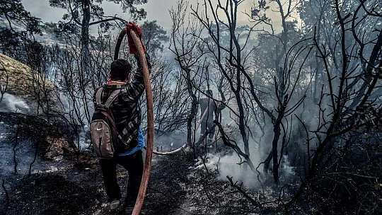 Yatağan'da yangınla mücadele fotoğraf karelerine yansıdı