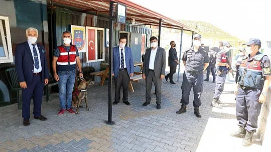 Yatağan Kaymakamı yol kontrolüne katıldı