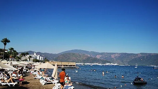 Yaz bitti, deniz keyfi bitmedi