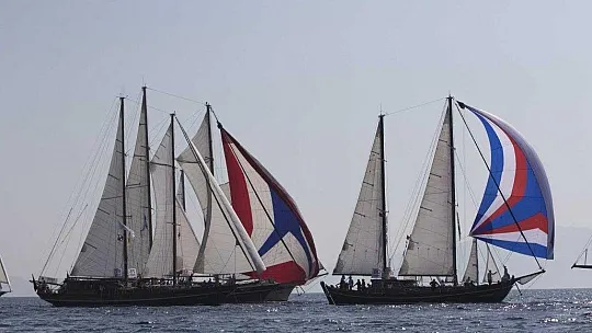 Yelkencilerin rotası yanan koylar