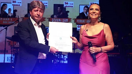 Yeşim Salkım'dan korona virüsle mücadelede 'hijyen' mesajı: 'İslam aleminin kuralları içerisinde hijyen her zaman vardı'