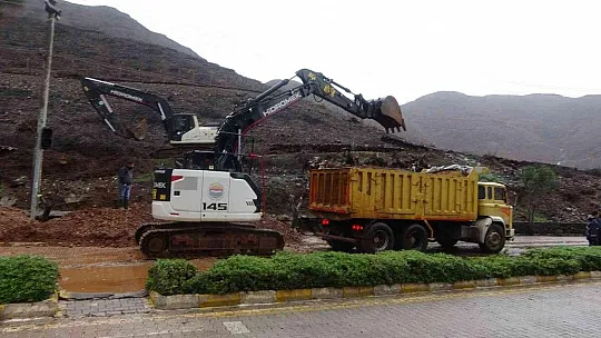 Derenin istinat duvarına müdahale edildi