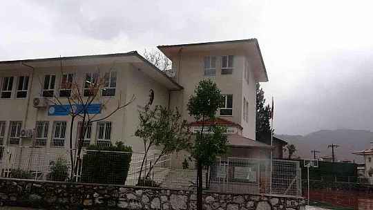 Derenin istinat duvarına müdahale edildi