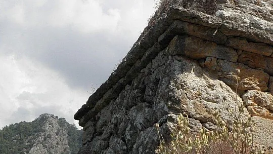 Yıllarca türbe sanıldı, mitolojik bir savaşçıya ait olduğu ortaya çıktı