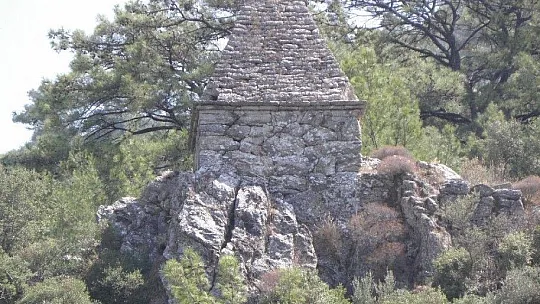 Yıllarca türbe sanıldı, mitolojik bir savaşçıya ait olduğu ortaya çıktı