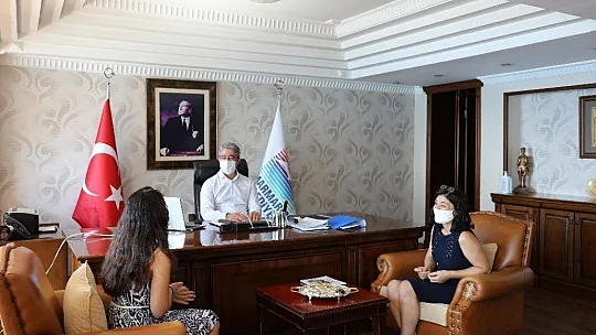 YKS birincisi Uyar'a Marmaris Belediyesi'nden bisiklet hediyesi