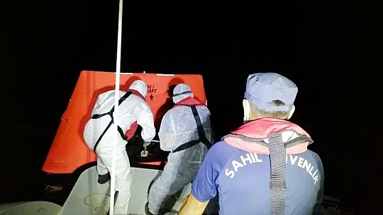 Yunan Sahil Güvenliği 42 düzensiz göçmeni ölüme terk etti