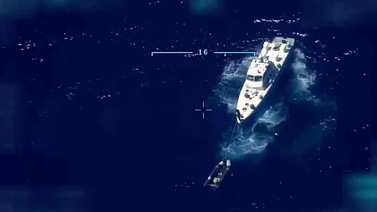 Yunan Sahil Güvenliği İHA'ya yakalandı