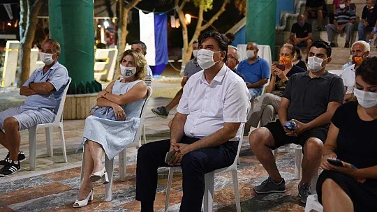 Demokrasi ve Yerel Yönetimler Konuşuldu