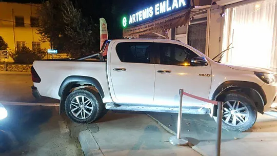 ZABITA EKİPLERİNDEN İŞGALCİ ARAÇLARA CEZA