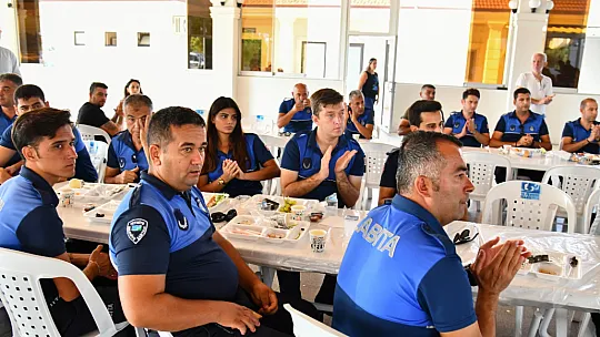 Başkan Karaca, Zabıta ekipleriyle kahvaltıda bir araya geldi