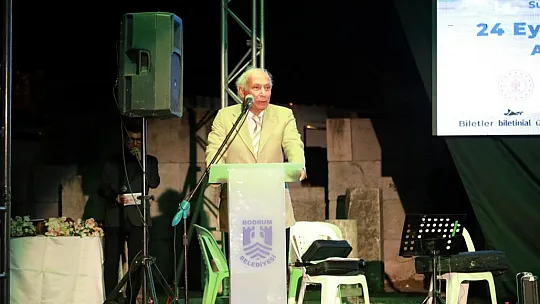 Anma Gecesine Binlerce Kişi Katıldı